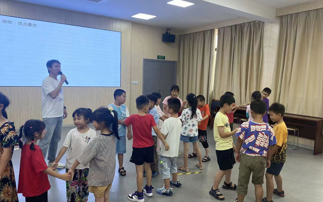 武山龙观乡中心学校